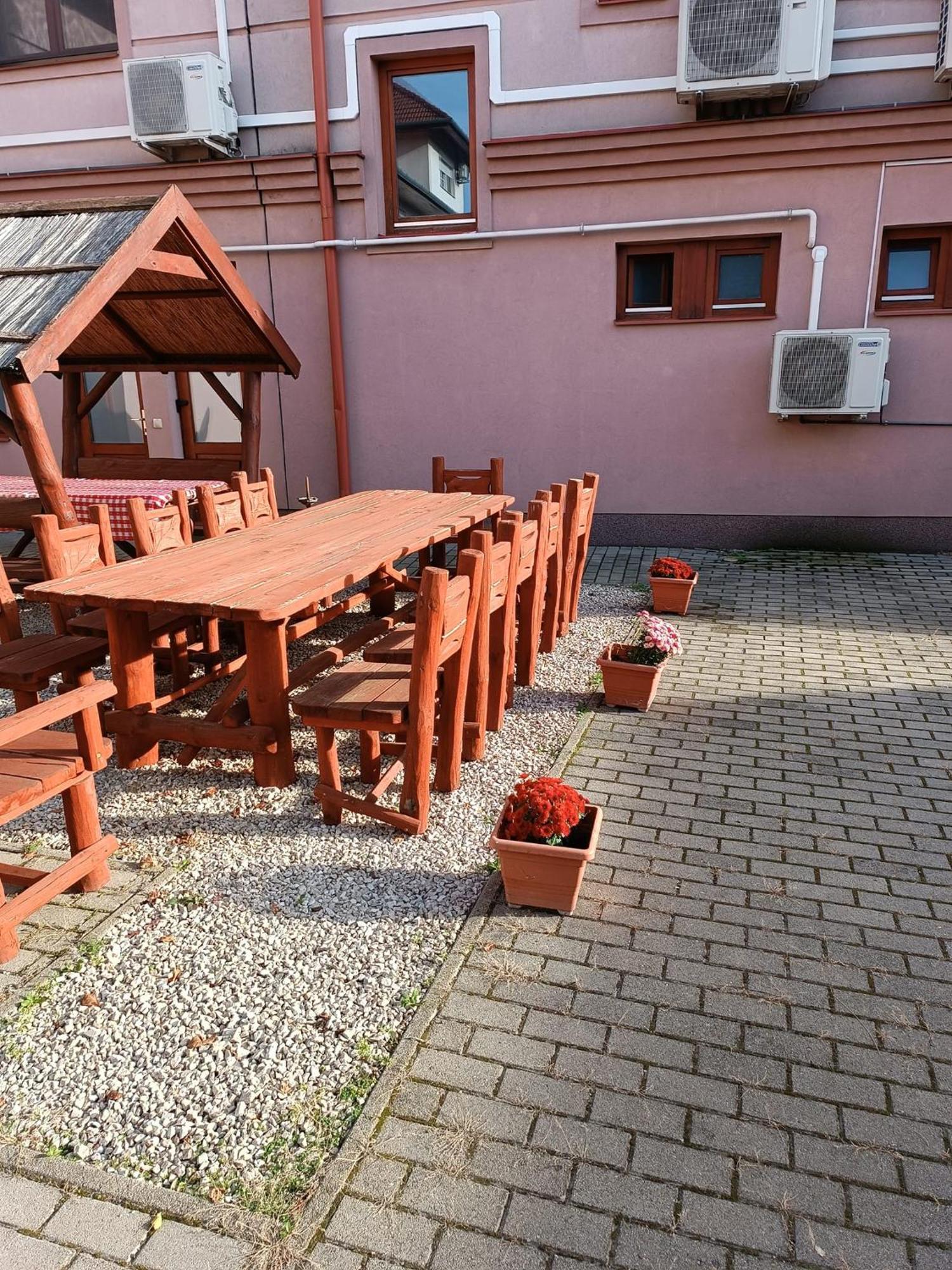 Malom Panzio Bed and Breakfast Kiskunfélegyháza Eksteriør billede