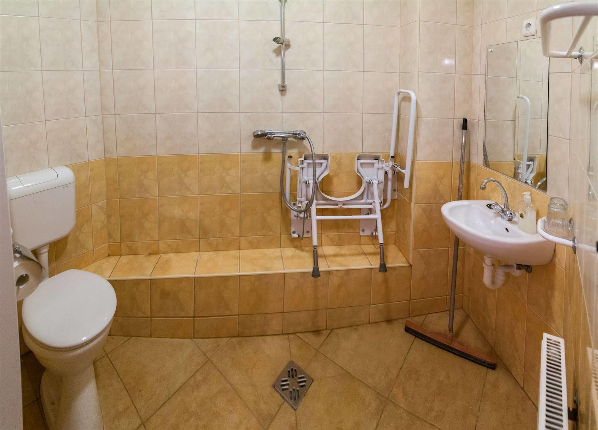 Malom Panzio Bed and Breakfast Kiskunfélegyháza Eksteriør billede
