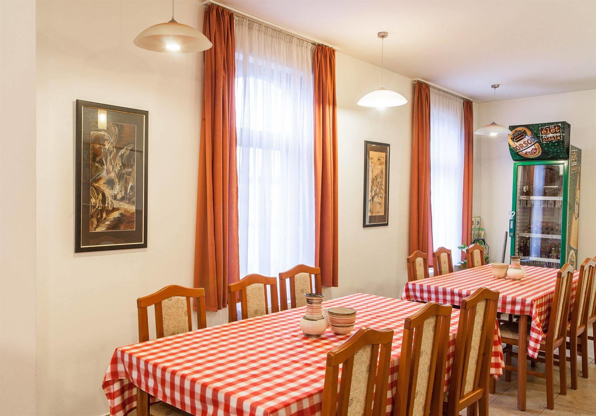 Malom Panzio Bed and Breakfast Kiskunfélegyháza Eksteriør billede