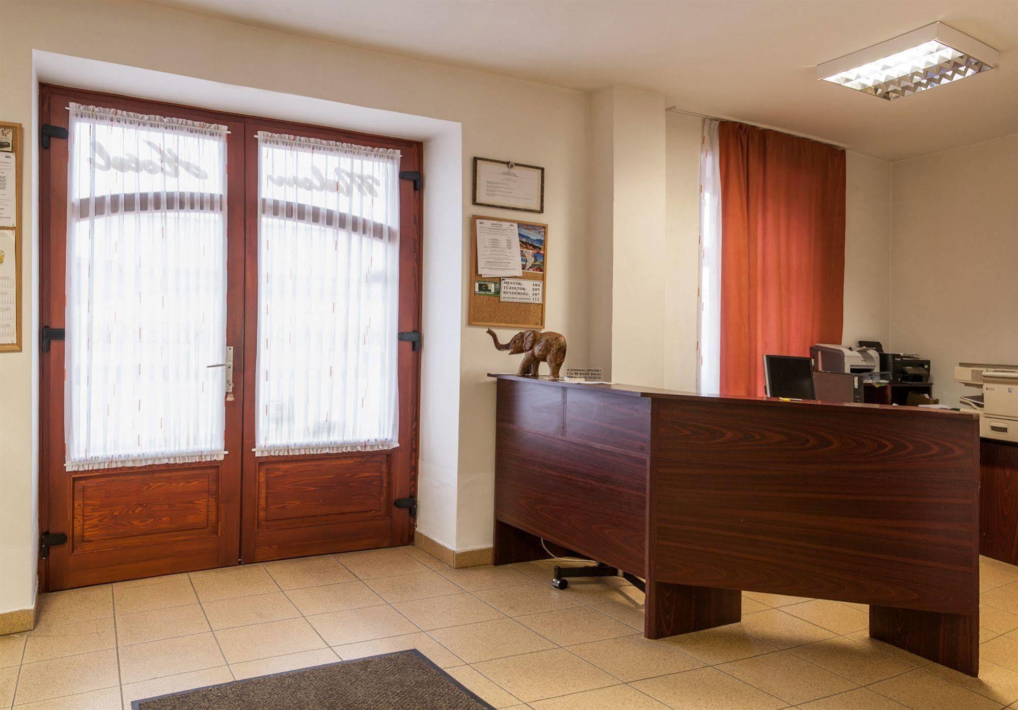 Malom Panzio Bed and Breakfast Kiskunfélegyháza Eksteriør billede