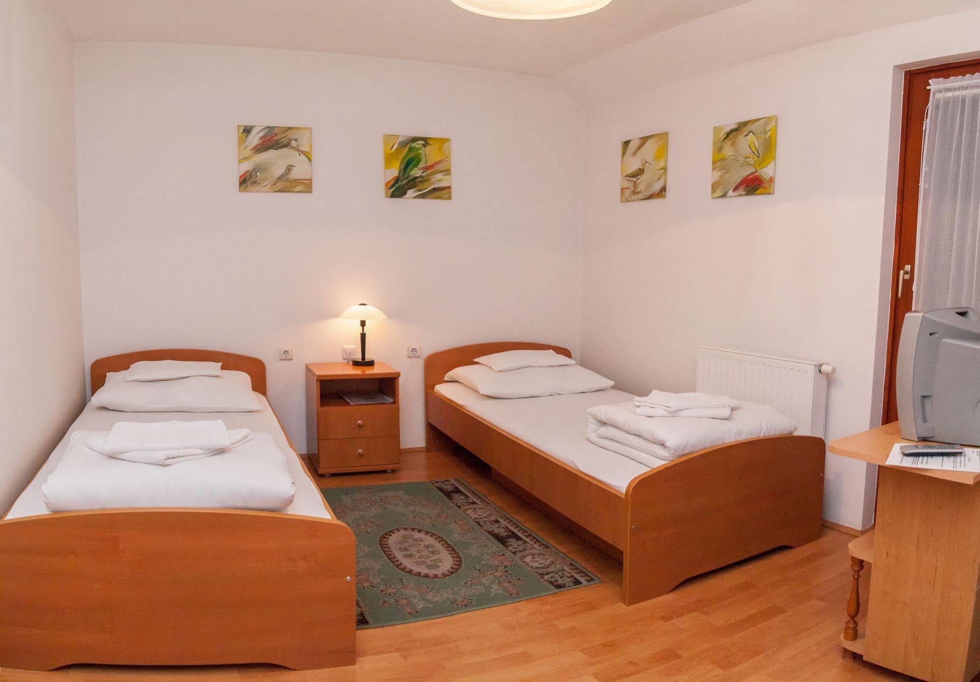 Malom Panzio Bed and Breakfast Kiskunfélegyháza Eksteriør billede