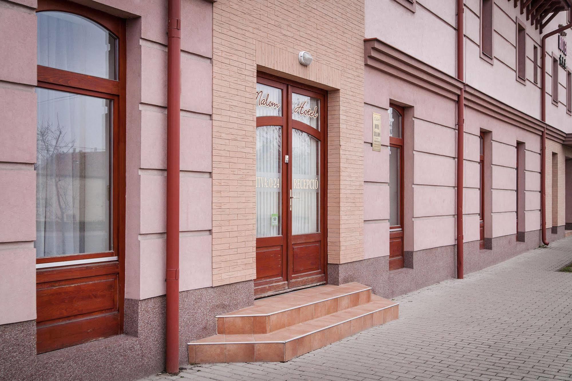 Malom Panzio Bed and Breakfast Kiskunfélegyháza Eksteriør billede